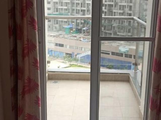 Resale | 2 BHK 804 Sq.Ft. Apartment in Purva Silversands