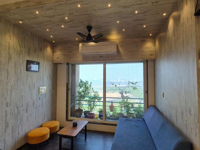 Resale | 2 BHK 805 Sq.Ft. Apartment in Sheth Auris Serenity Tower 2