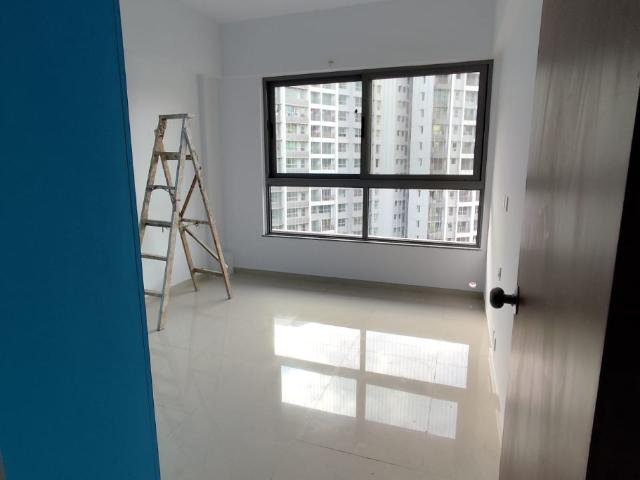 Resale | 2 BHK 808 Sq.Ft. Apartment in Kalpataru Immensa