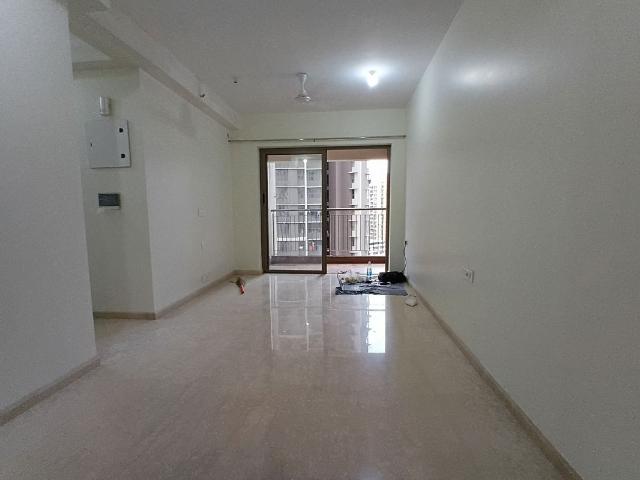 Resale | 2 BHK 808 Sq.Ft. Apartment in Kalpataru Immensa