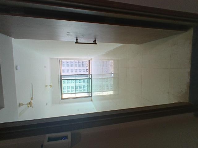 Resale | 2 BHK 808 Sq.Ft. Apartment in Kalpataru Immensa D