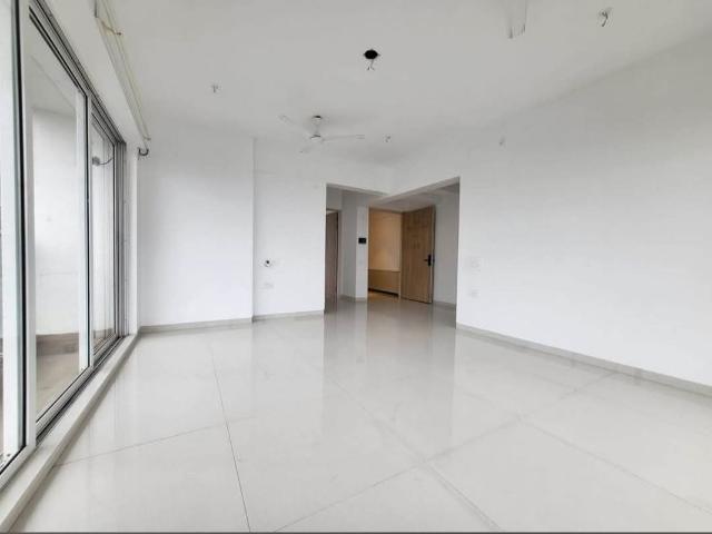 Resale | 2 BHK 808 Sq.Ft. Apartment in Kalpataru Parkcity Sunrise