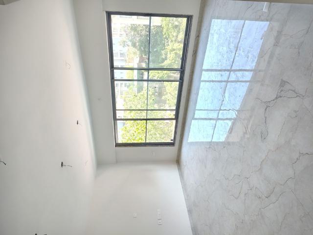 Resale | 2 BHK 800 Sq.Ft. Apartment in Trailokya Apartment Khar