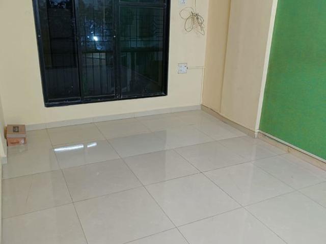 Resale | 2 BHK 800 Sq.Ft. Apartment in Bhumiraj Woods CHS