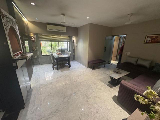 Resale | 2 BHK 800 Sq.Ft. Apartment in Blue Diamond Apartment Malad