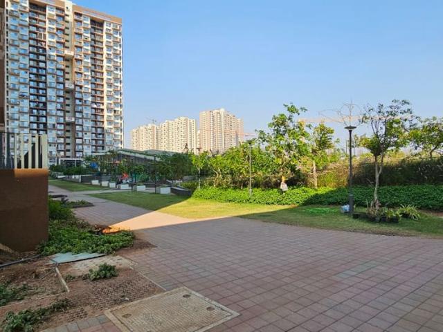 Resale | 2 BHK + 800 Sq.Ft. Apartment in Godrej Boulevard