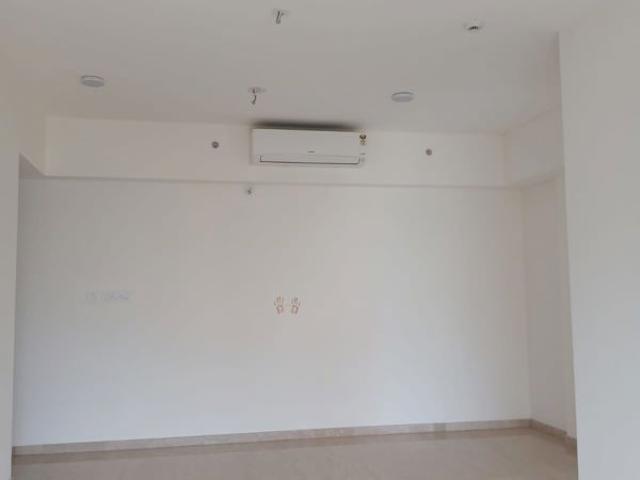 Resale | 2 BHK 800 Sq.Ft. Apartment in Godrej Greens