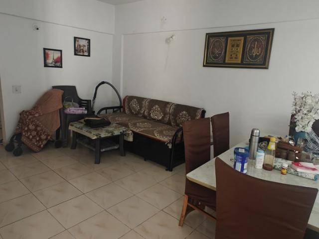 Resale | 2 BHK 800 Sq.Ft. Apartment in Kumar Suraksha