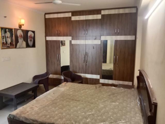 Resale | 2 BHK 800 Sq.Ft. Apartment in MGI Gharaunda
