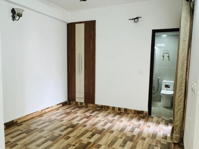 Resale | 2 BHK 800 Sq.Ft. Apartment in Raj Nagar Extension
