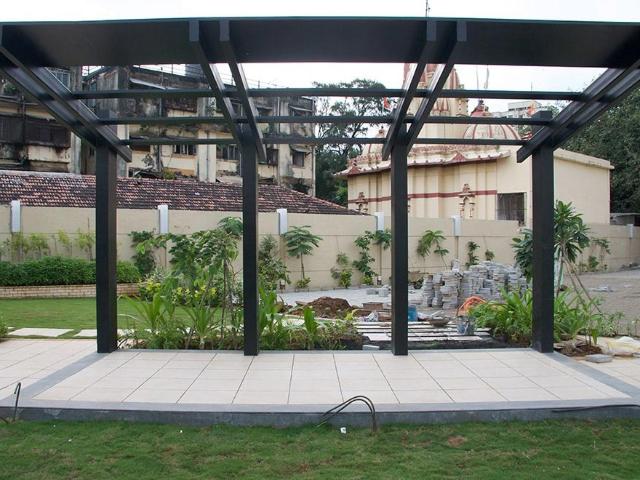 Resale | 2 BHK 800 Sq.Ft. Apartment in Redstone Infinity