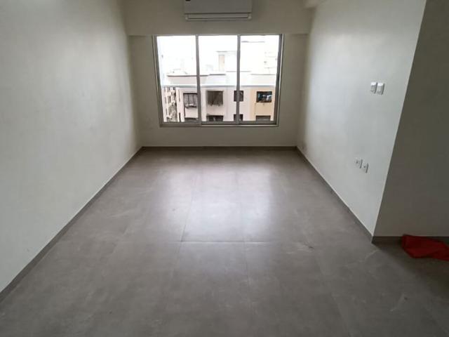 Resale | 2 BHK 800 Sq.Ft. Apartment in Shree Complex Borivali