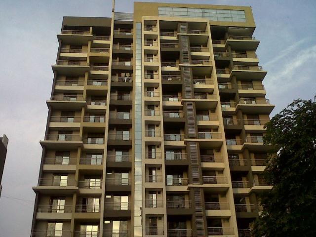 Resale | 2 BHK + 800 Sq.Ft. Apartment in Swastik Windsor Heights