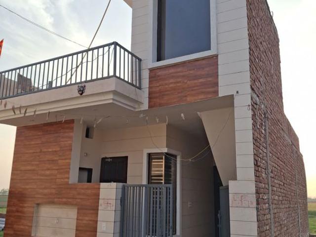Resale | 2 BHK 800 Sq.Ft. Villa in Kharar Road