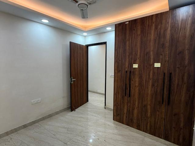 Resale | 2 BHK 80 Sq.Yd. Apartment in Sultanpur