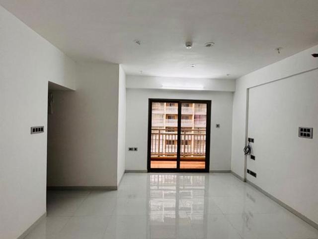 Resale | 2 BHK 815 Sq.Ft. Apartment in Bramhacorp The Collection