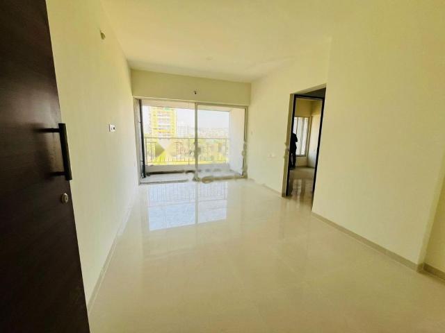 Resale | 2 BHK 816 Sq.Ft. Apartment in Saheel Itrend Waterfront