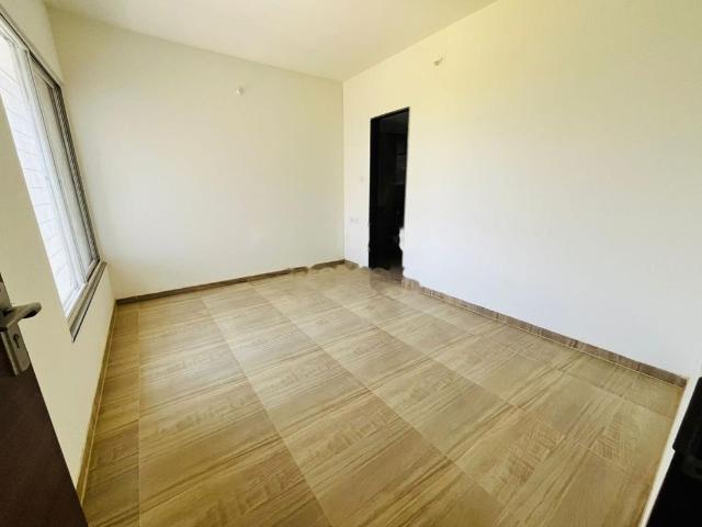 Resale | 2 BHK 816 Sq.Ft. Apartment in Saheel Itrend Waterfront
