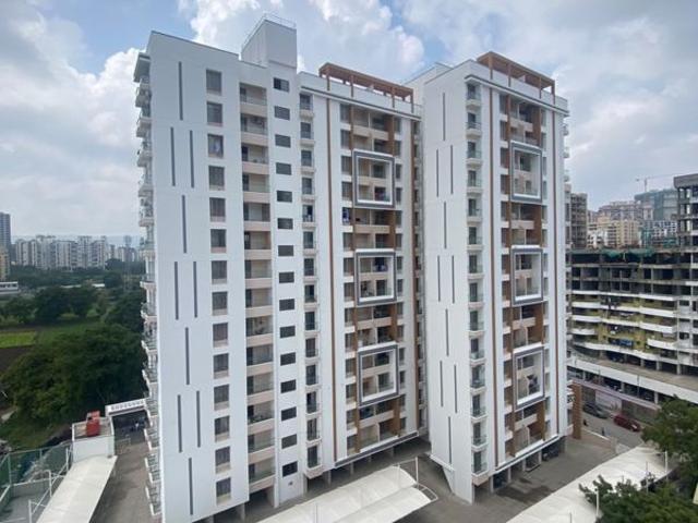 Resale | 2 BHK 811 Sq.Ft. Apartment in Amit Colori