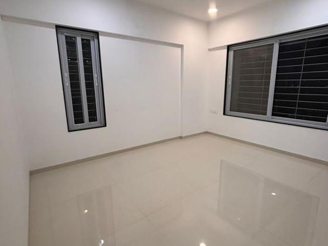 Resale | 2 BHK 825 Sq.Ft. Apartment in Atlanta Society