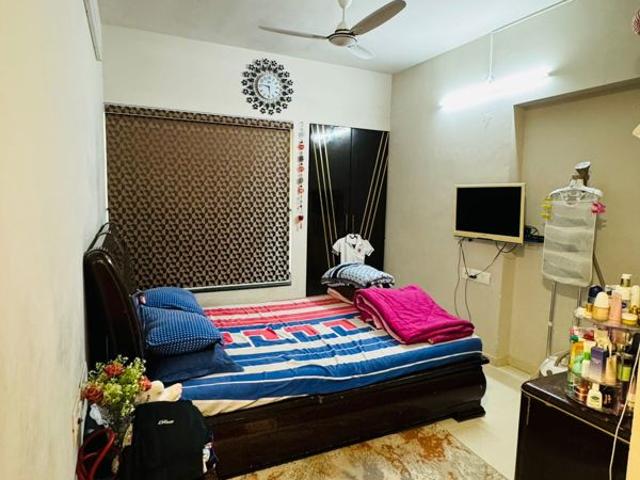 Resale | 2 BHK 828 Sq.Ft. Apartment in Rustomjee Azziano Wing E