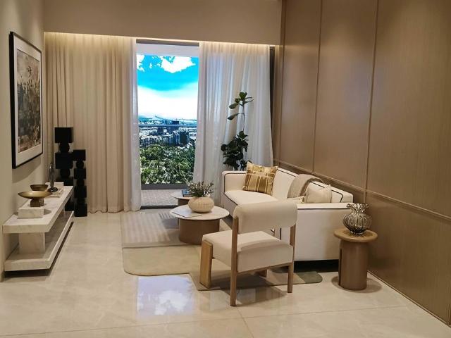 Resale | 2 BHK + 820 Sq.Ft. Apartment in Mumbai Central Suburbs