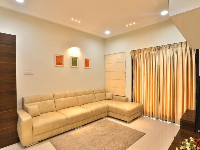 Resale | 2 BHK 834 Sq.Ft. Apartment in Kumar Palmspring Towers