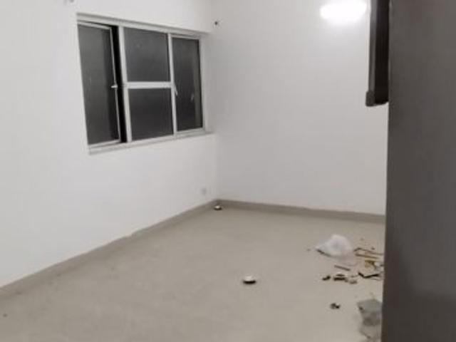 Resale | 2 BHK 836 Sq.Ft. Apartment in Sare Springview Floors
