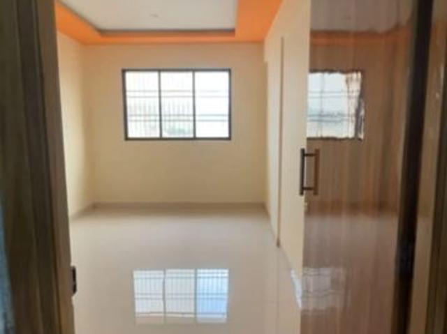 Resale | 2 BHK 838 Sq.Ft. Apartment in Innovative Solitaire