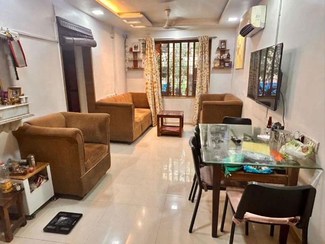 Resale | 2 BHK 845 Sq.Ft. Apartment in Sindhi Society