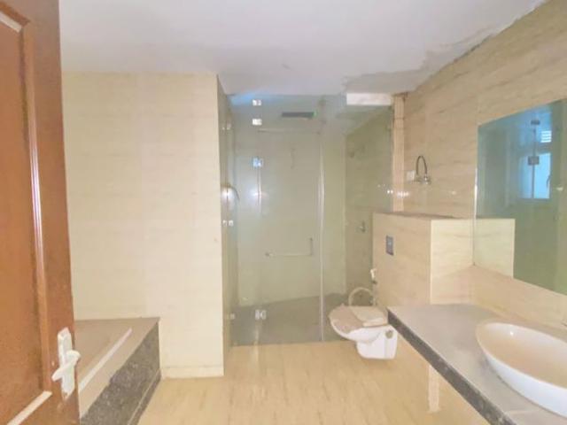 Resale | 2 BHK 840 Sq.Ft. Apartment in Ajnara Gen X