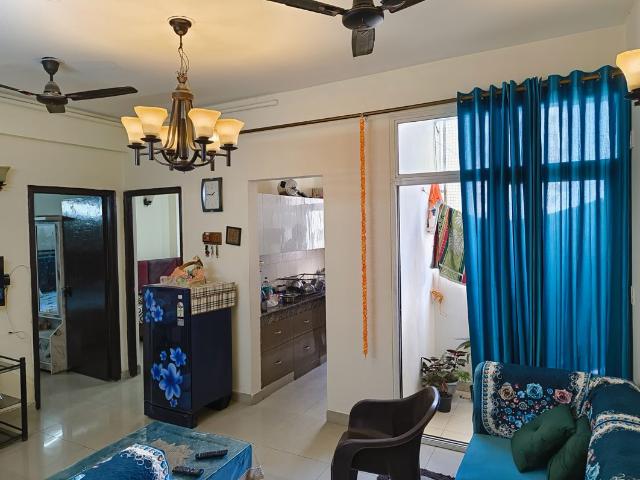 Resale | 2 BHK 840 Sq.Ft. Apartment in Mahagun Mahagunpuram II