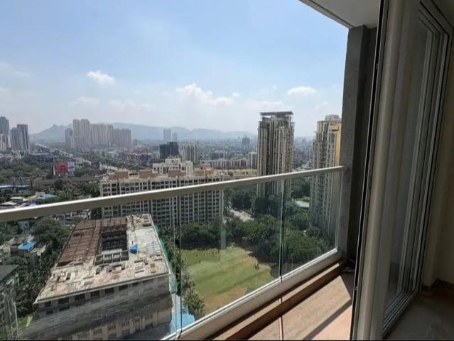 Resale | 2 BHK 855 Sq.Ft. Apartment in Embassy One Thane