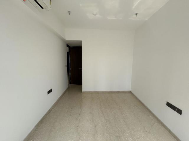 Resale | 2 BHK + 857 Sq.Ft. Apartment in Lodha The Park
