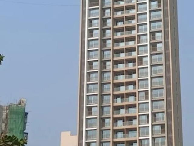 Resale | 2 BHK + 859 Sq.Ft. Apartment in Delta Luxuria