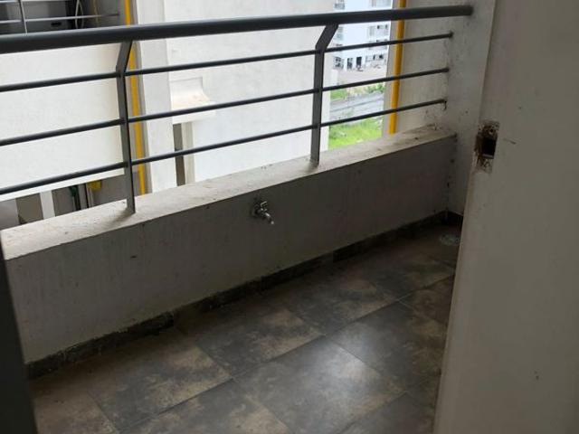 Resale | 2 BHK 850 Sq.Ft. Apartment in Vascon Citron Phase 1