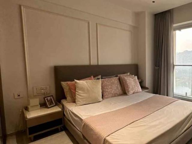Resale | 2 BHK 850 Sq.Ft. Apartment in Andheri East