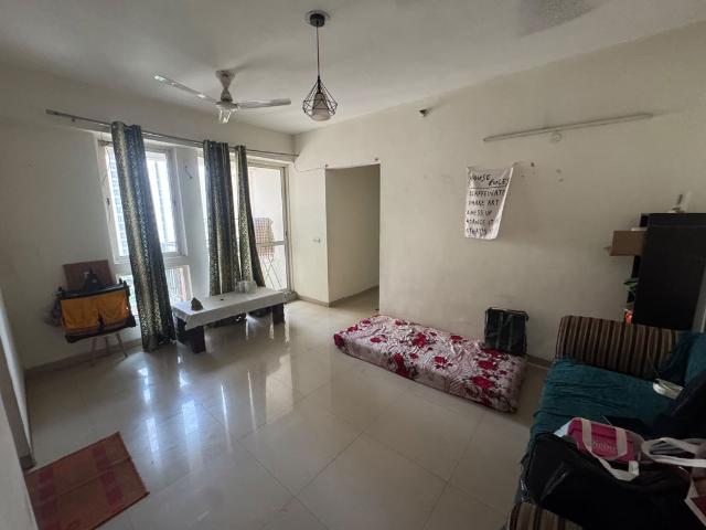 Resale | 2 BHK 850 Sq.Ft. Apartment in Jaypee Greens Kosmos