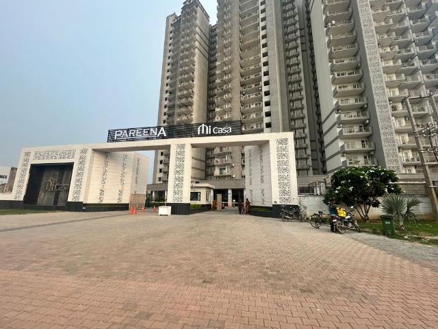 Resale | 2 BHK 865 Sq.Ft. Apartment in Pareena Micasa