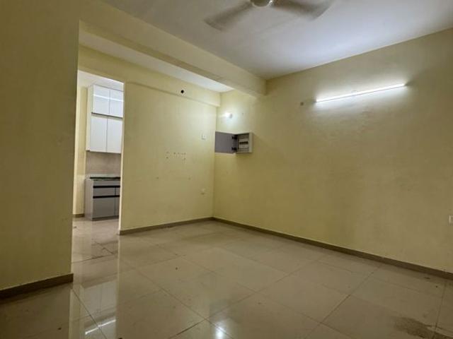 Resale | 2 BHK + 865 Sq.Ft. Apartment in Pareena Micasa