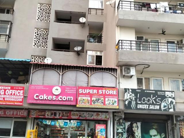 Resale | 2 BHK + 865 Sq.Ft. Apartment in SCC Sapphire