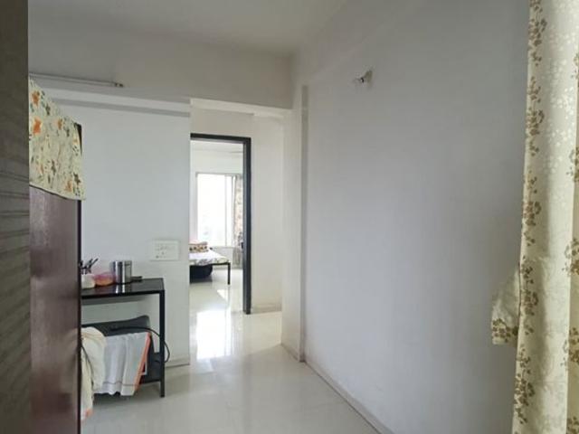 Resale | 2 BHK 865 Sq.Ft. Apartment in Sukhwani Palm Breeze