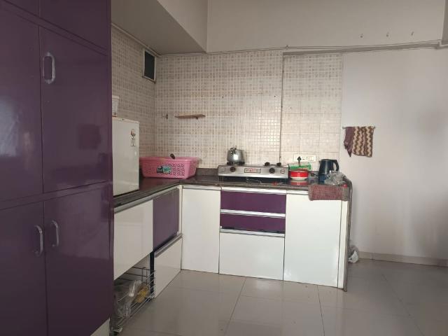 Resale | 2 BHK 865 Sq.Ft. Apartment in Suyog Pearl