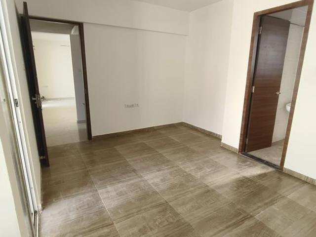 Resale | 2 BHK 868 Sq.Ft. Apartment in Sai Innovision 7 Avenues