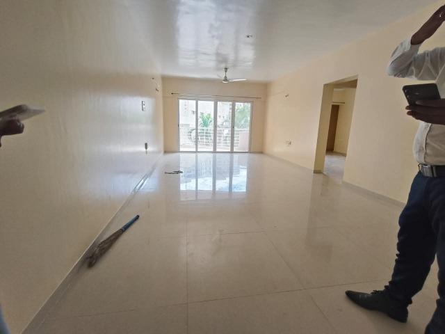 Resale | 2 BHK 869 Sq.Ft. Apartment in Vascon Forest County Phase 3