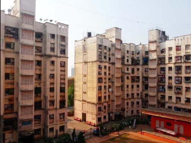 Resale | 2 BHK 860 Sq.Ft. Apartment in New Mahada Colony