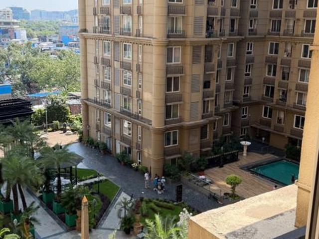 Resale | 2 BHK 861 Sq.Ft. Apartment in Kanakia Paris