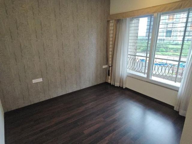 Resale | 2 BHK 875 Sq.Ft. Apartment in Paradise Sai World Empire
