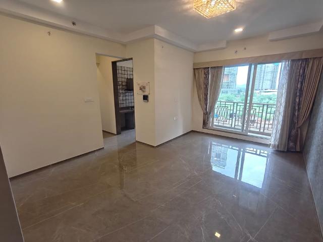 Resale | 2 BHK 875 Sq.Ft. Apartment in Paradise Sai World Empire