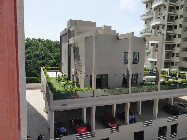 Resale | 2 BHK 870 Sq.Ft. Apartment in Elina